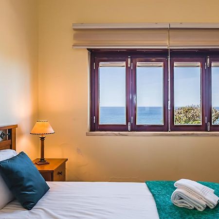 São Pedro da Cadeira Casa A Beira Mar - Countryhouse With Ocean View מראה חיצוני תמונה