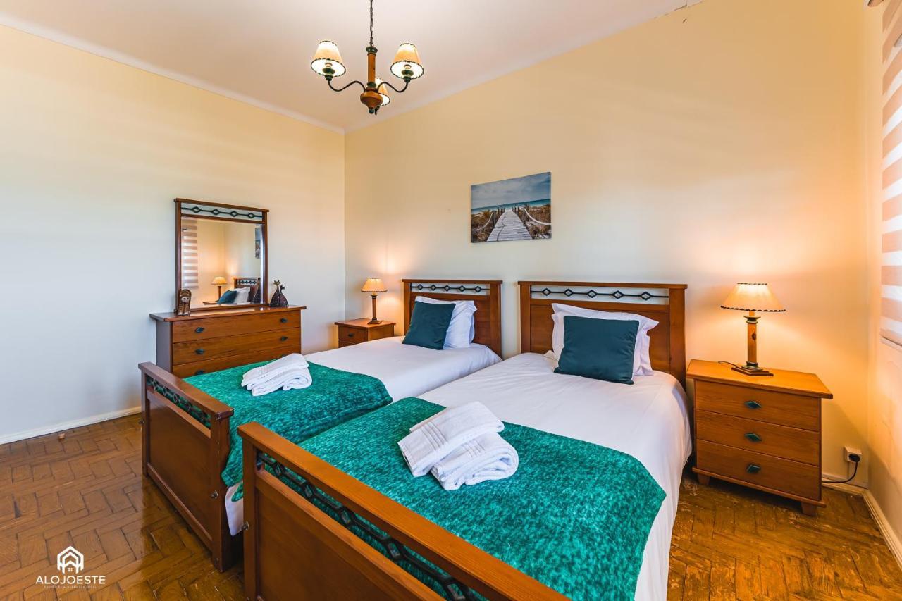 São Pedro da Cadeira Casa A Beira Mar - Countryhouse With Ocean View מראה חיצוני תמונה