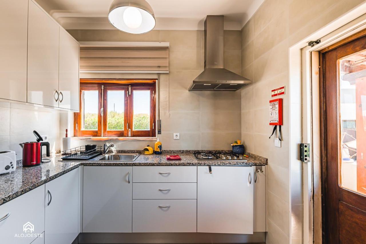 São Pedro da Cadeira Casa A Beira Mar - Countryhouse With Ocean View מראה חיצוני תמונה